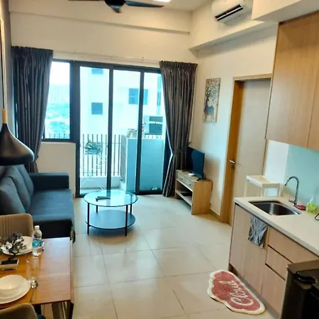 Deluxe Suite Klcc Sky Pool By Alaman Kuala Lumpur Exterior photo