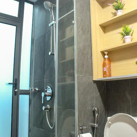 Deluxe Suite Klcc Sky Pool By Alaman Kuala Lumpur Exterior photo