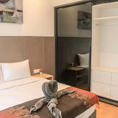 Deluxe Suite Klcc Sky Pool By Alaman Kuala Lumpur Exterior photo