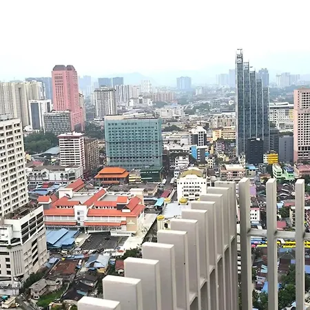 Deluxe Suite Klcc Sky Pool By Alaman Kuala Lumpur Exterior photo