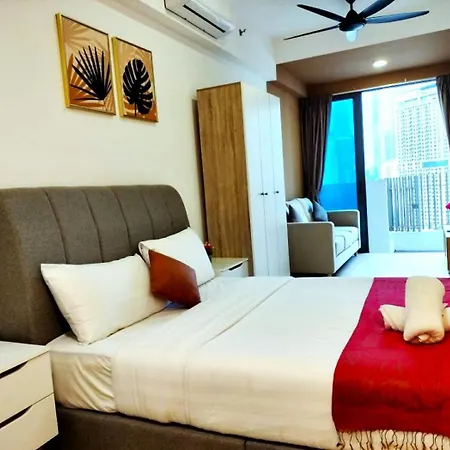 Deluxe Suite Klcc Sky Pool By Alaman Kuala Lumpur Exterior photo