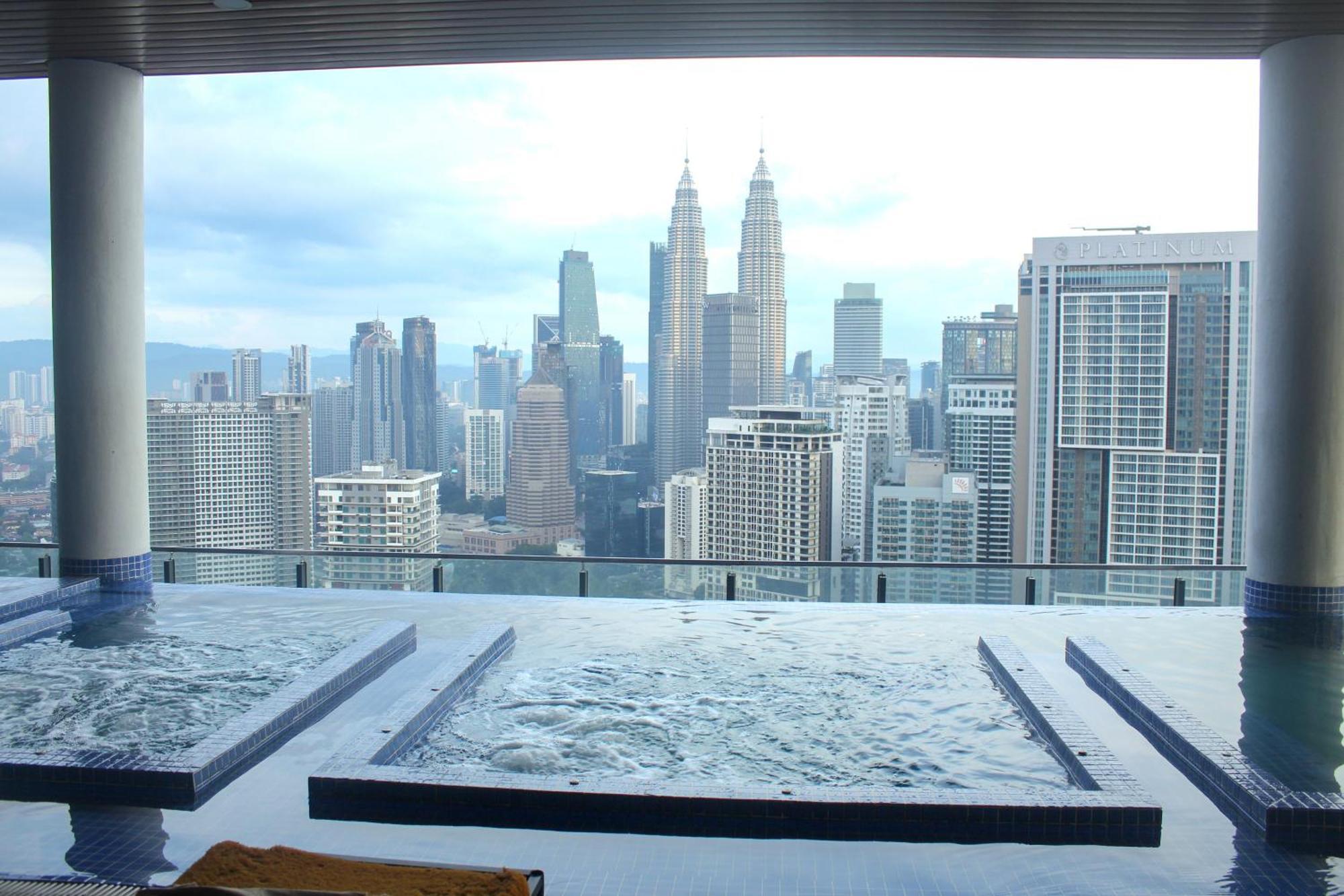 Deluxe Klcc Sky Pool By Alaman Apartment Kuala Lumpur