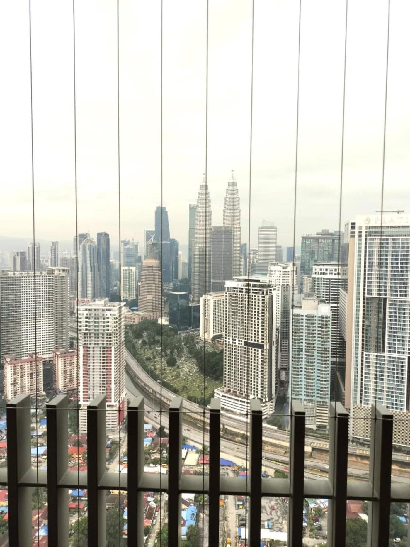 Deluxe Klcc Sky Pool By Alaman Apartment